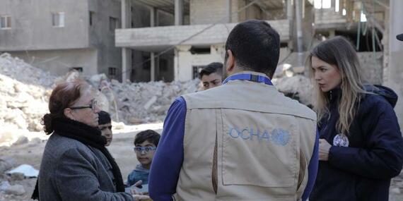 OCHA staff talk to people affected by the earthquakes in Lattakia, one of the most affected areas in Syria. 