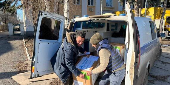 Aid for the people of Siversk and neighbouring communities being unloaded for distribution this morning. January 24, 2023