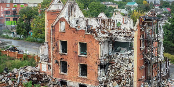 Damaged building in Makariv, Kyivska oblast.