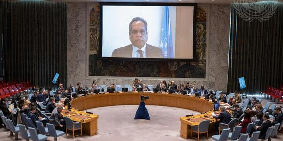 A wide view of the Security Council meeting on maintenance of peace and security of Ukraine. On the screen is Ramesh Rajasingham, Director of Coordination of the United Nations Office for the Coordination of Humanitarian Affairs.