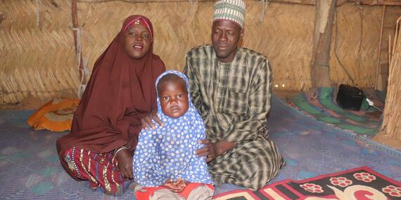 Mamadou, his wife and their daughter at the Boudouri site for displaced people, in Diffa, Niger