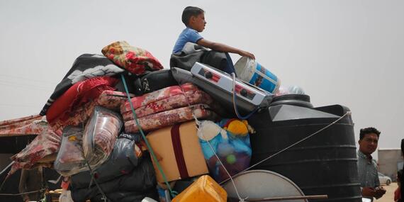 Palestinians continue fleeing Rafah Governorate, Gaza