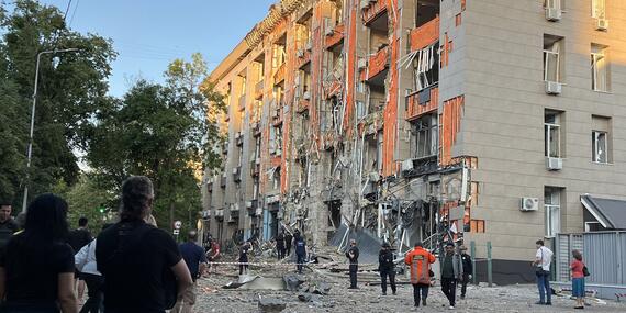 Buildings in a residential neighbourhood in central Kharkhiv, Ukraine were damaged by an attack on 25 May