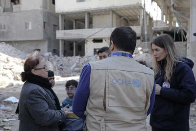 OCHA staff talk to people affected by the earthquakes in Lattakia, one of the most affected areas in Syria. 