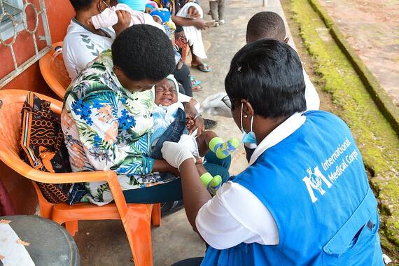 Vaccination campaign with IMC.